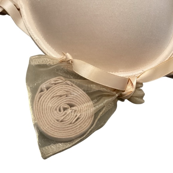 NWT 36D Wacoal Amazing Assets Strapless Push-Up Bra Style 854220, Nude Color - Picture 6 of 7